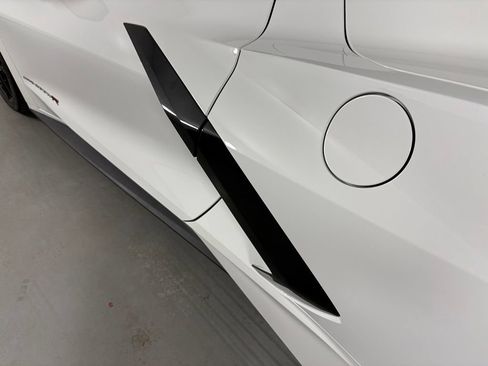 Used 2023 Chevrolet Corvette Stingray Premium Conv w/ Z51 Performance Package RWD image 15