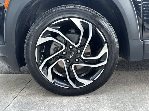 Used 2024 Chevrolet TrailBlazer RS w/ Convenience Package AWD/4WD image 40