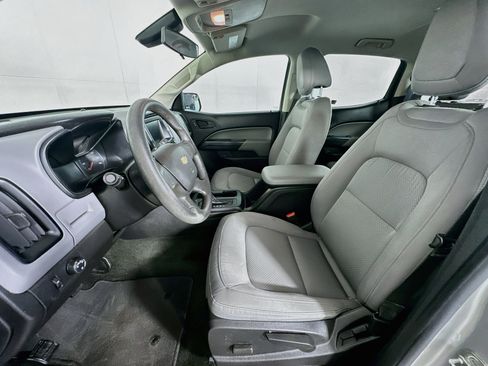 Used 2018 Chevrolet Colorado W/T RWD image 13
