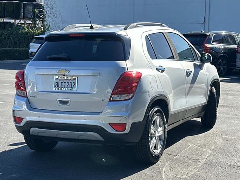 Used 2019 Chevrolet Trax LT w/ Driver Confidence Package image 4