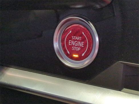 Certified 2023 Chevrolet Corvette Stingray Preferred Cpe w/ Chrome Exterior Badge Package image 31