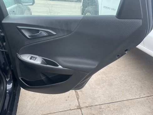 Used 2023 Chevrolet Malibu LT image 12