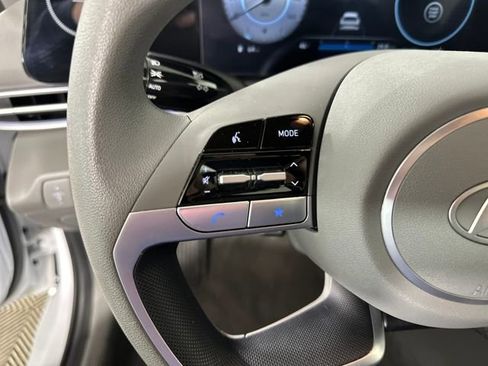 Certified 2024 Hyundai Elantra SEL image 15