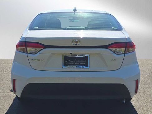 Used 2023 Toyota Corolla LE FWD image 4