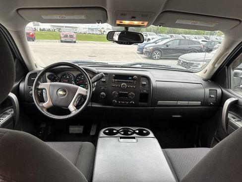 Used 2012 Chevrolet Silverado 2500 LT w/ Interior Plus Package AWD/4WD image 17