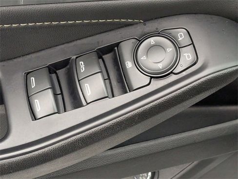 Used 2022 Chevrolet Traverse LT w/ LPO, 'HIT The Road' Package image 12