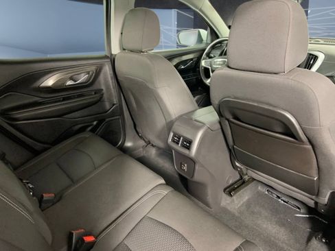 Used 2024 GMC Terrain SLE FWD image 12