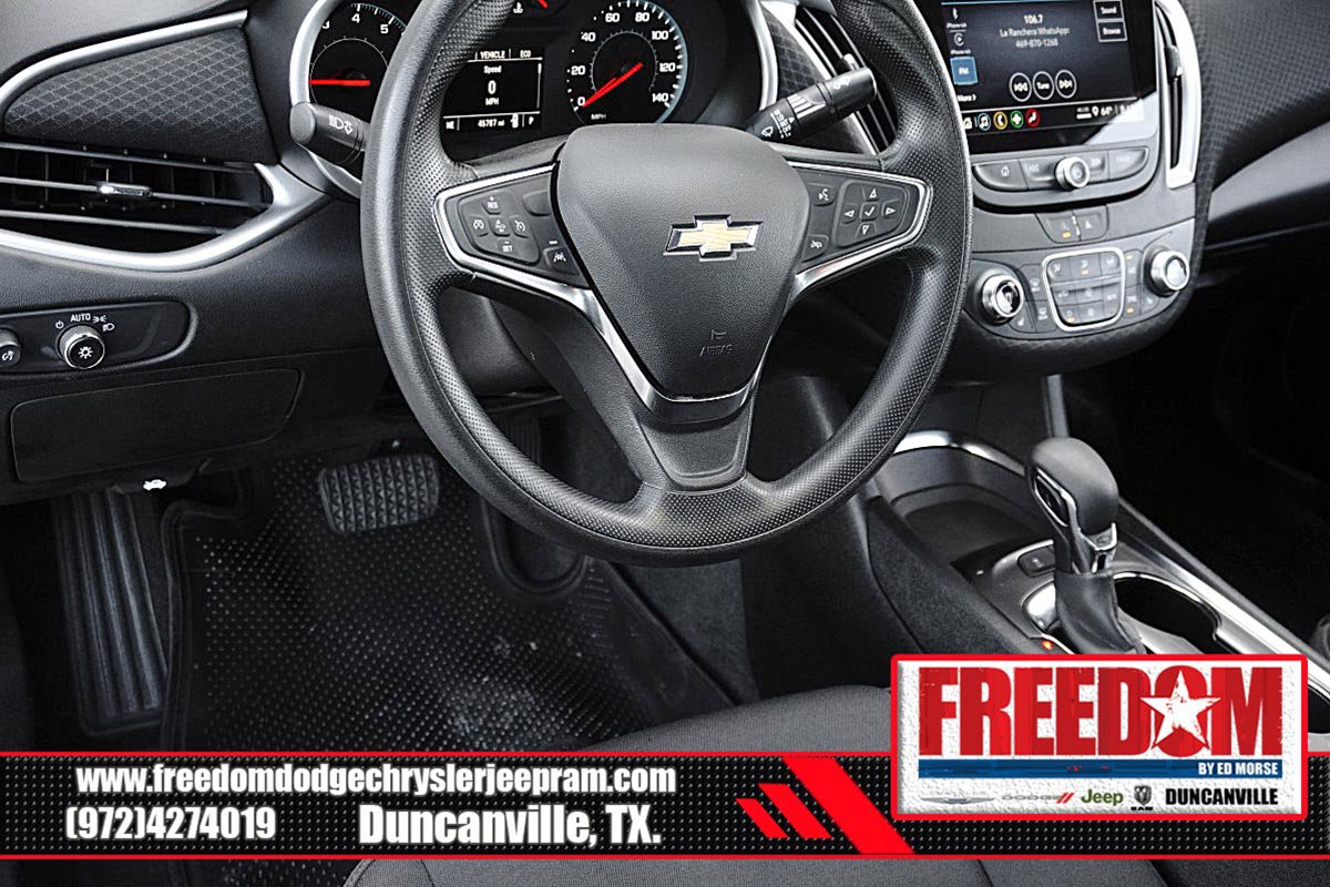 Used 2025 Chevrolet Malibu LT FWD image 25