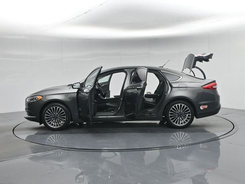 Used 2018 Ford Fusion Energi SE image 33