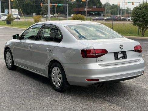 Used 2016 Volkswagen Jetta S FWD image 3