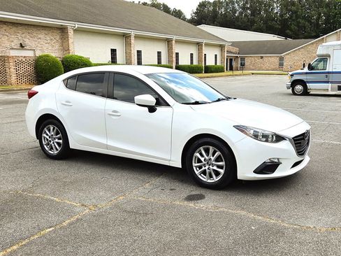 Used 2016 MAZDA MAZDA3 i Sport w/ Preferred Equipment Package FWD image 15
