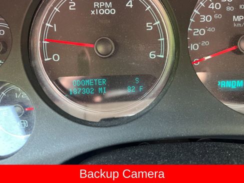 Used 2012 GMC Yukon XL Denali image 4