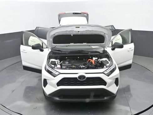 Used 2025 Toyota RAV4 LE image 35