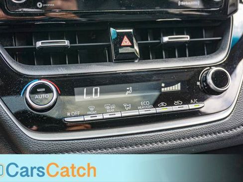 Used 2021 Toyota Corolla SE w/ SE Premium Package FWD image 30