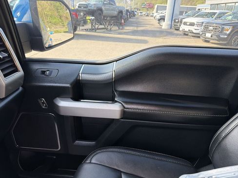 Used 2019 Ford F150 Lariat w/ Equipment Group 502A Luxury AWD/4WD image 26