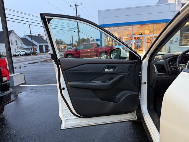Used 2022 Nissan Rogue SV w/ SV Premium Package AWD/4WD image 20