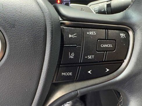 Used 2019 Lexus ES 350 w/ Accessory Package 2 image 31