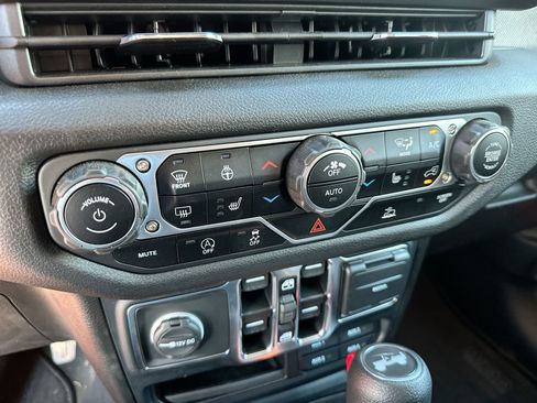 New 2024 Jeep Wrangler Sport S image 18