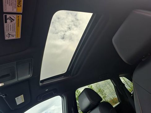 Used 2025 Honda CR-V Sport-L image 31