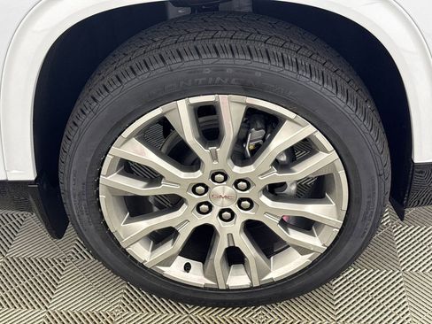 New 2026 GMC Acadia Denali w/ Super Cruise Package image 12