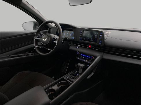 New 2026 Hyundai Elantra SEL Sport Premium FWD image 18