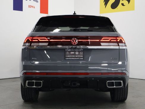 Used 2024 Volkswagen Atlas Cross Sport SEL Premium R-Line image 11