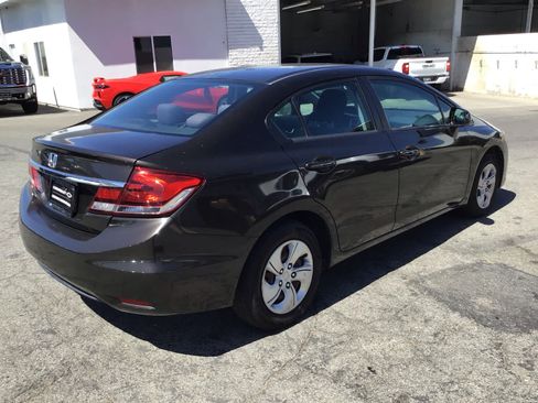 Used 2013 Honda Civic LX image 4