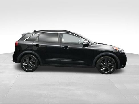 Used 2017 Kia Niro FWD image 6
