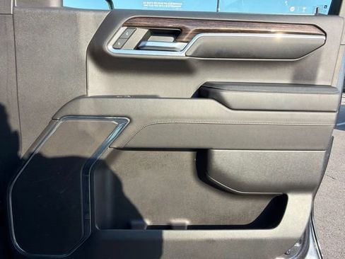 Used 2024 GMC Sierra 1500 Elevation AWD/4WD image 9