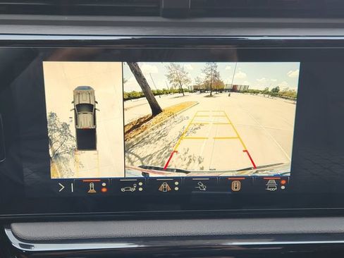 Used 2025 GMC Sierra 2500 AT4 w/ AT4 Premium Plus Package AWD/4WD image 19