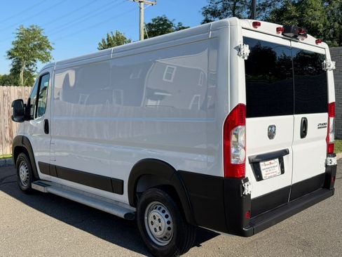 Used 2025 RAM ProMaster 2500 w/ U-Haul Equipment Group FWD image 6