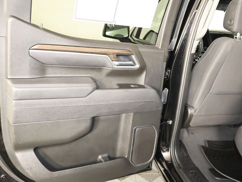 Used 2025 Chevrolet Silverado 1500 LT image 48