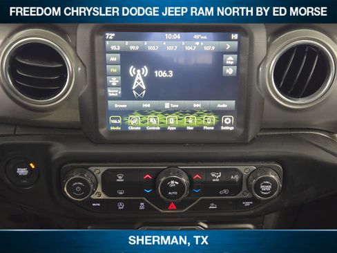 Used 2022 Jeep Wrangler Unlimited Sahara image 11