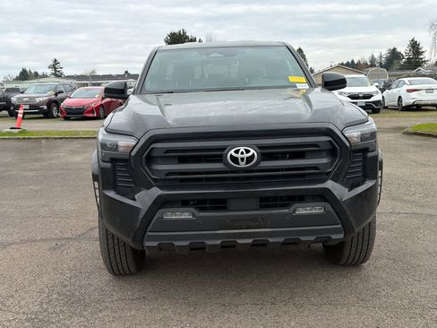 Used 2024 Toyota Tacoma SR5 image 5