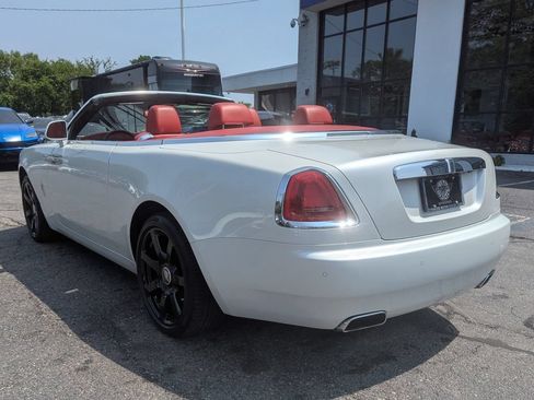 Used 2018 Rolls-Royce Dawn RWD image 80