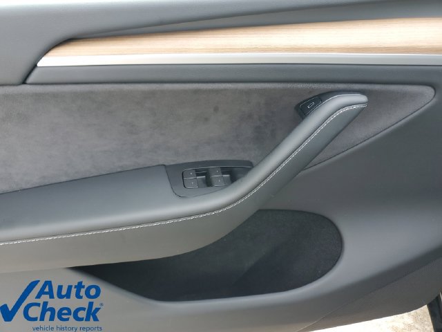 Used 2023 Tesla Model Y Long Range AWD/4WD image 18