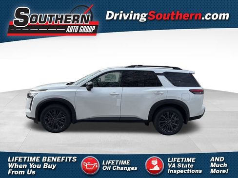 New 2026 Nissan Pathfinder SL w/ SL Premium Package image 1