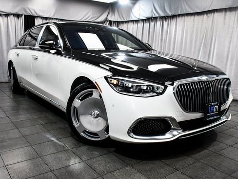 Used 2021 Mercedes-Benz Maybach S 580 4MATIC image 3