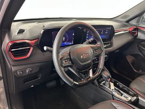 Used 2024 Chevrolet TrailBlazer RS w/ Convenience Package AWD/4WD image 14