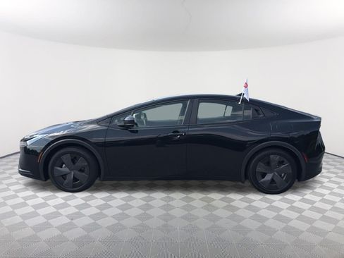 Certified 2024 Toyota Prius LE FWD image 14
