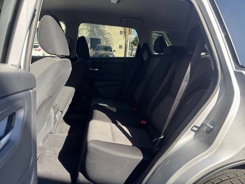 Used 2025 Nissan Rogue SV FWD image 23