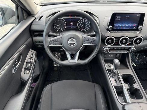Used 2024 Nissan Sentra SV FWD image 20