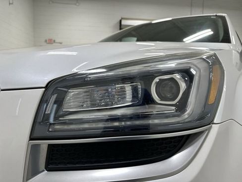 Used 2017 GMC Acadia Limited SLT image 11