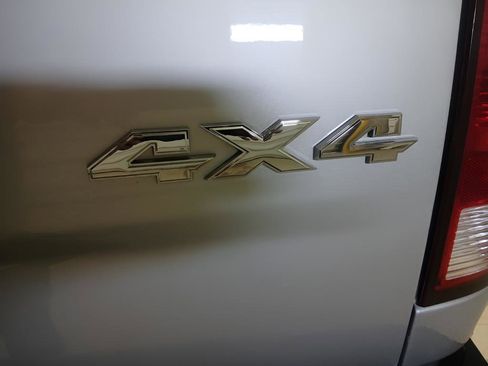 Used 2016 RAM 2500 Tradesman w/ Chrome Appearance Group image 23