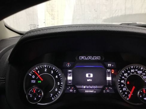 Used 2022 RAM 1500 Laramie AWD/4WD image 37