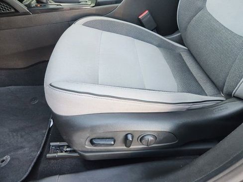 Used 2021 Chevrolet TrailBlazer LT w/ Convenience Package image 26