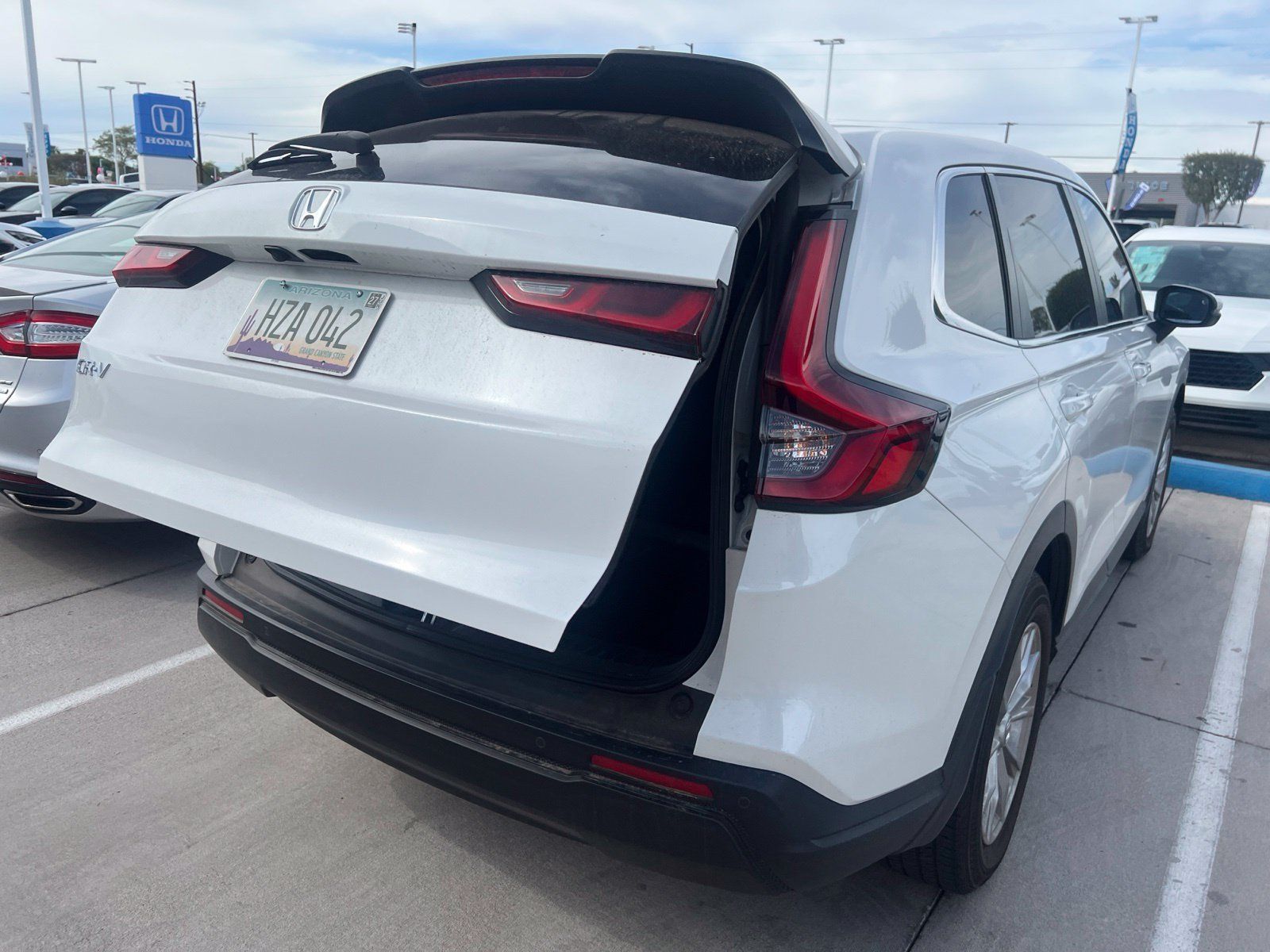 Used 2025 Honda CR-V EX-L image 13