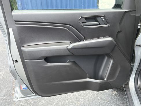 Used 2026 Chevrolet Colorado W/T w/ WT Custom Package RWD image 10
