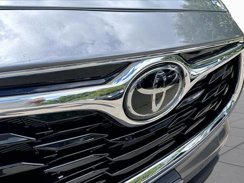 Used 2026 Toyota Highlander Limited AWD/4WD image 28