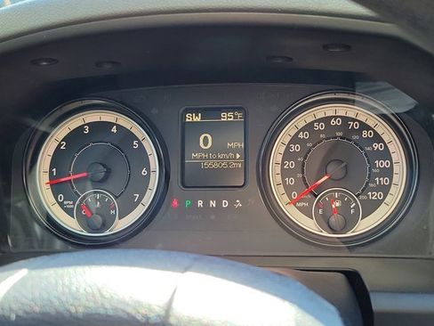 Used 2017 RAM 1500 Express w/ Express Value Package image 25